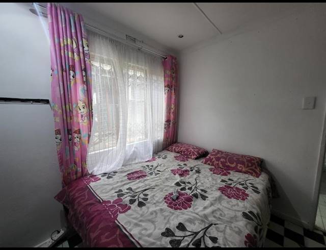 3 BEDROOM HOUSE FOR SALE IN REDCLIFFE